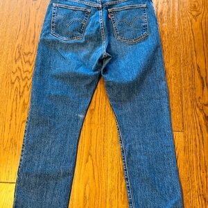Levi's Women's Blue‎ Ankle & Cropped Jeans